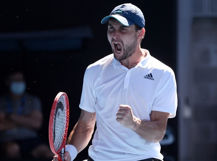 Kvalifikačné neúspechy ho neodradili, bude hrať grandslamové štvrťfinále